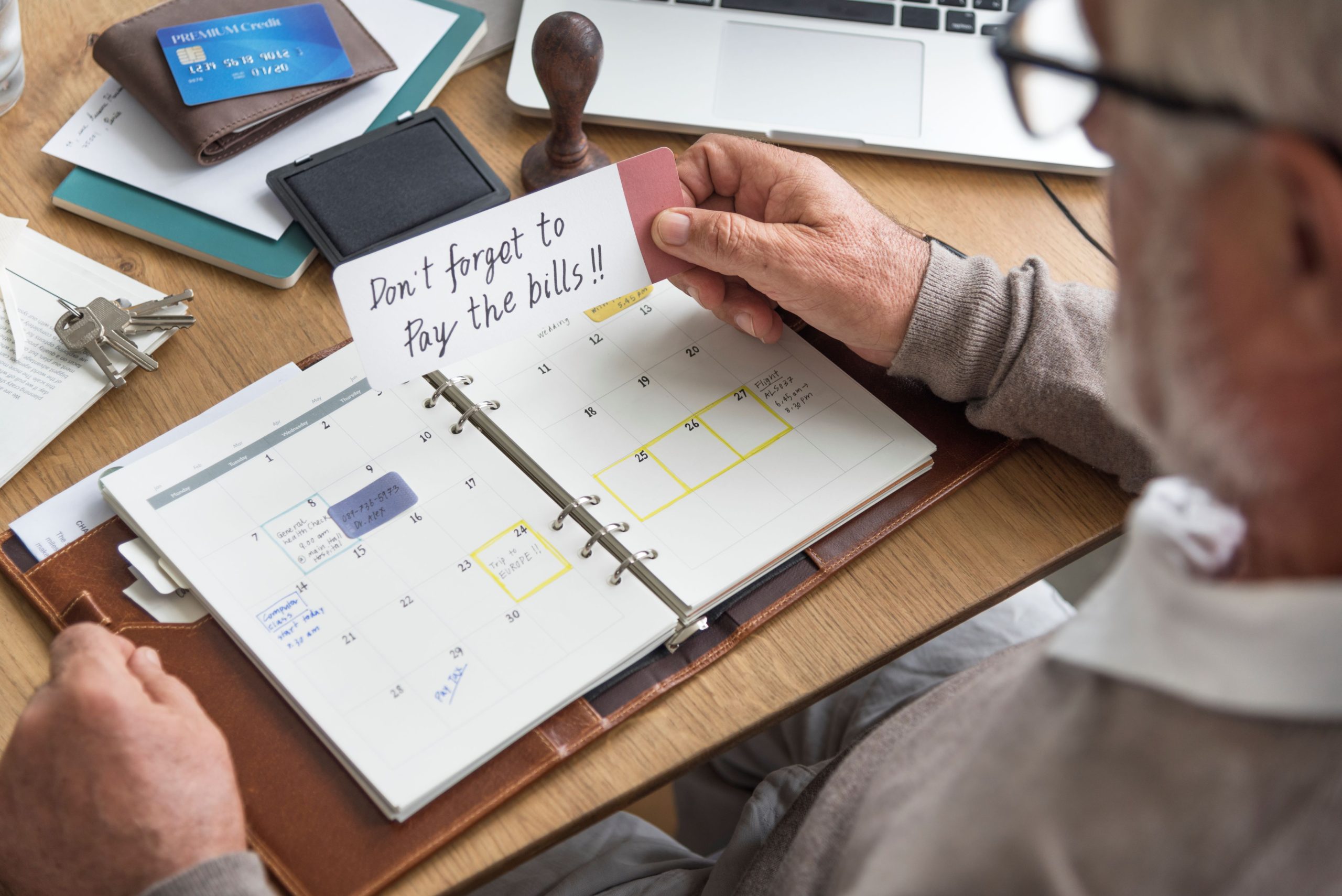 senior-adult-planning-agenda-calendar-concept-2-scaled.jpg